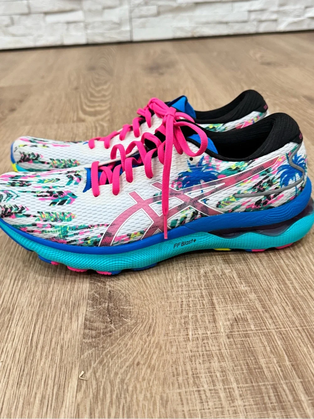ASICS GEL Nimbus 24 Women’s Size 11 NWOT Running Shoes White Multicolor